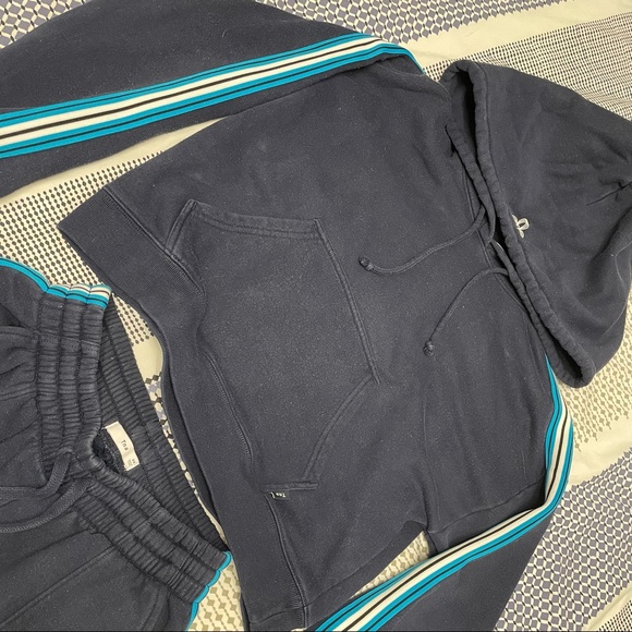 TNA Iconic Track Suit - Picture 8 of 16